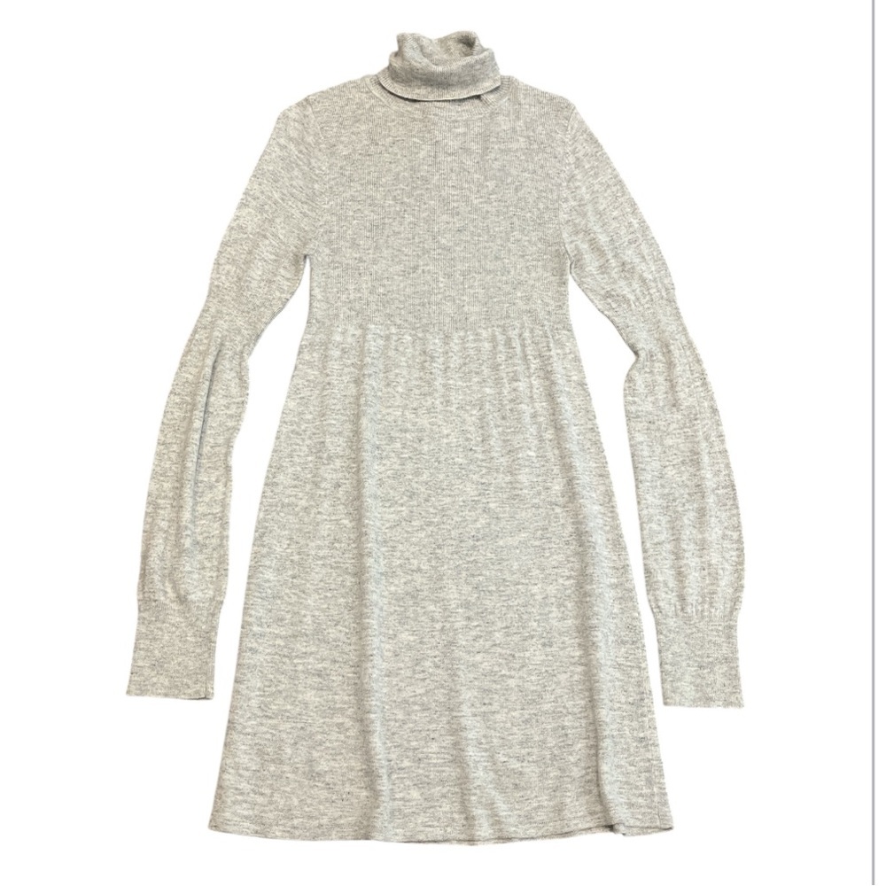 Paraella Medium Light Gray Longsleeve Turtleneck Knit Dress